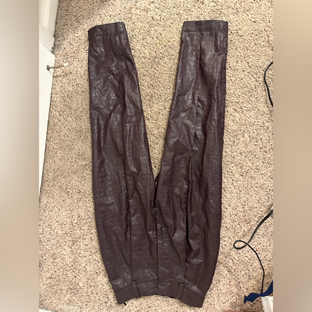 Vegan burgundy croc-leather pants from Beaufille size 0 in pristine condition - Picture 4 of 5